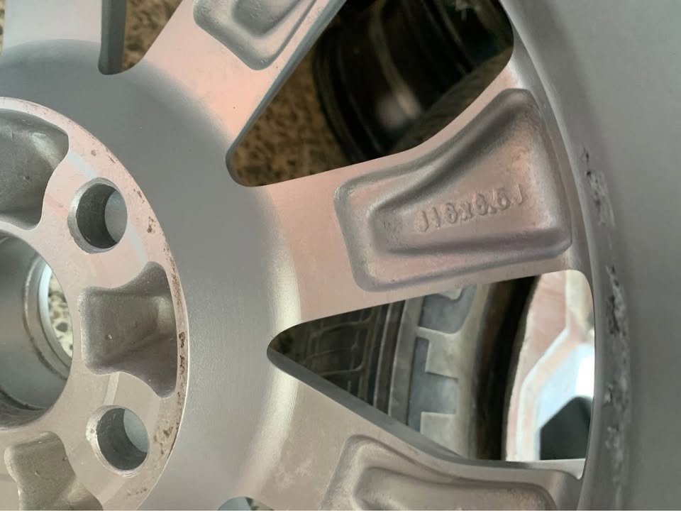 Toyota Original 16 alloy